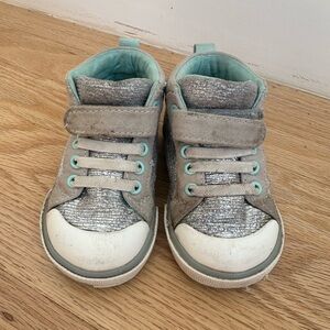 See Kai Run Peyton high top sneakers